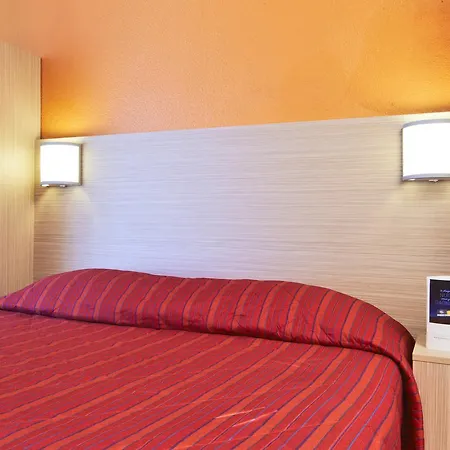 Hotel Premiere Classe Grenoble Nord 3*