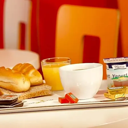 Hotel Premiere Classe Grenoble Nord 3*